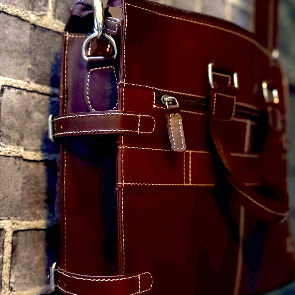 Stylish Brown Leather Messenger Bag